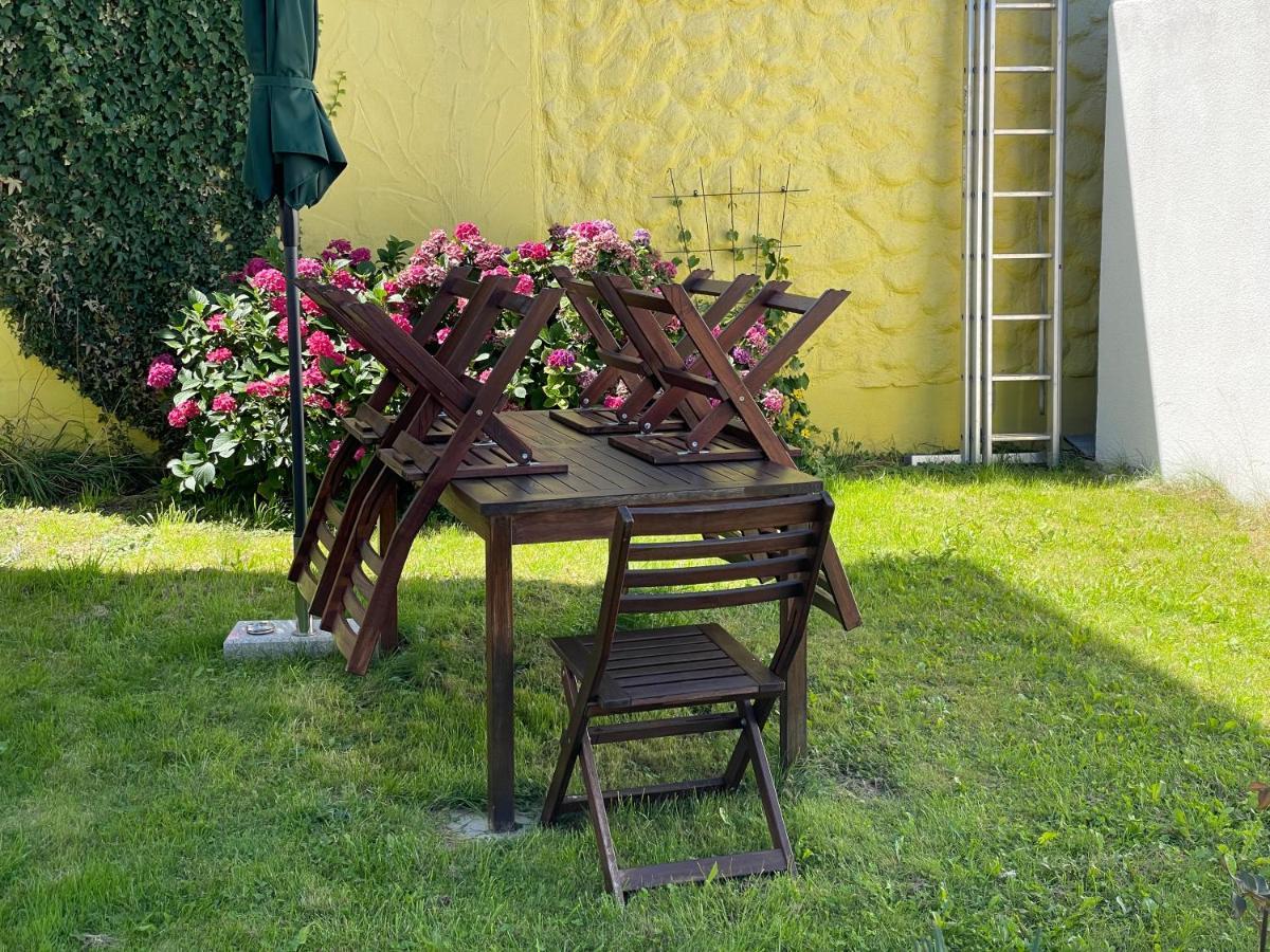 Modernes Studio Mit Separater Kueche Reutlingen Exterior photo
